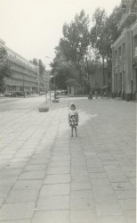 Dziewczynka na ulicy