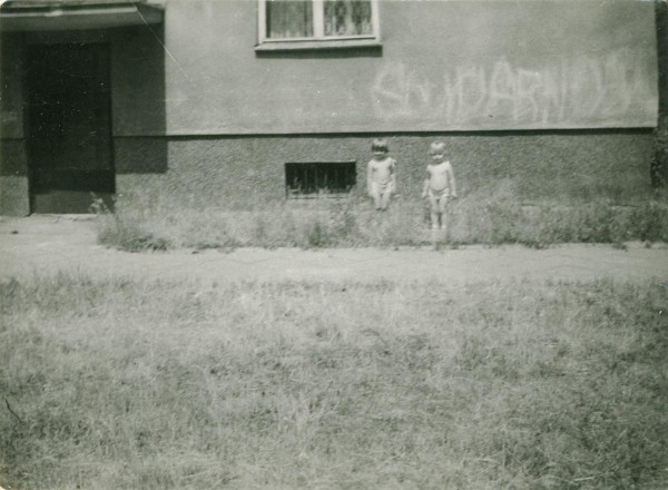 <strong>Anielewicza 23</strong>, 1983