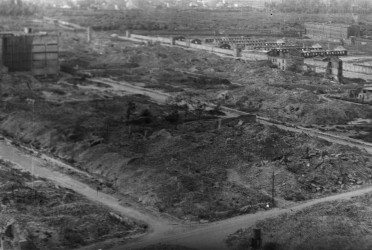 Wiosna 1945. Panorama ruin