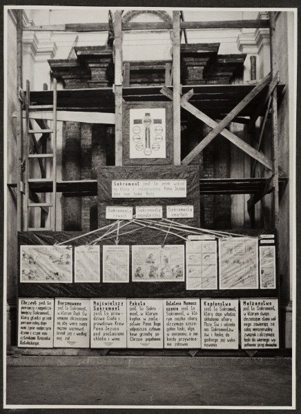 <strong>Al. Solidarności 80</strong>, 1952
