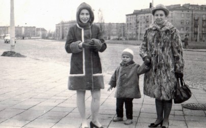 Plac Krasińskich. Jest zima,