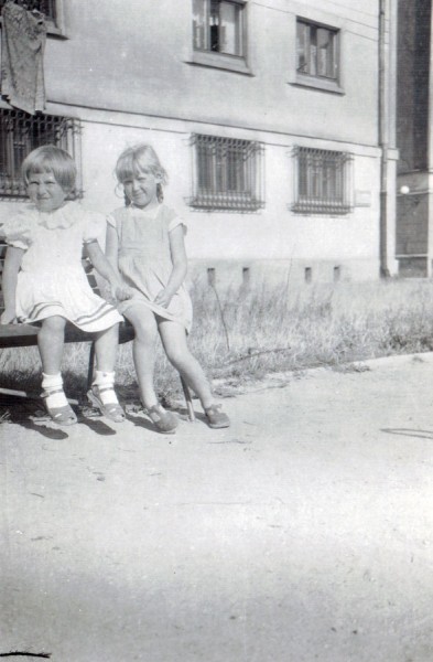 <strong>al Solidarności 78a</strong>, 1958