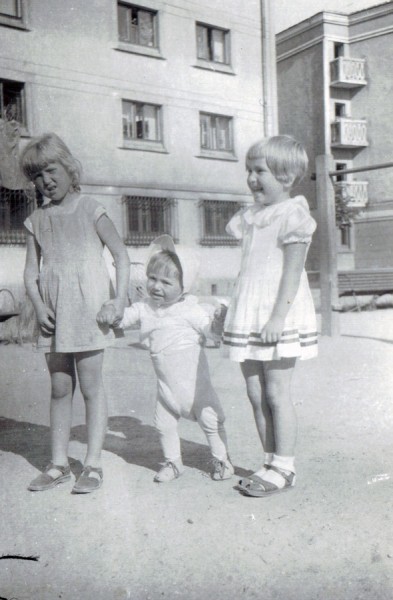 <strong>al Solidarności 78a</strong>, 1958