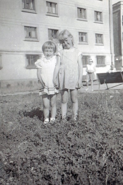 <strong>al Solidarności 78a</strong>, 1958