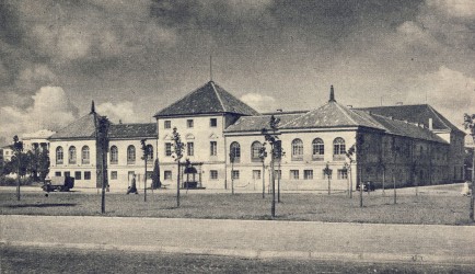 Budynek Arsenału, odbudowany