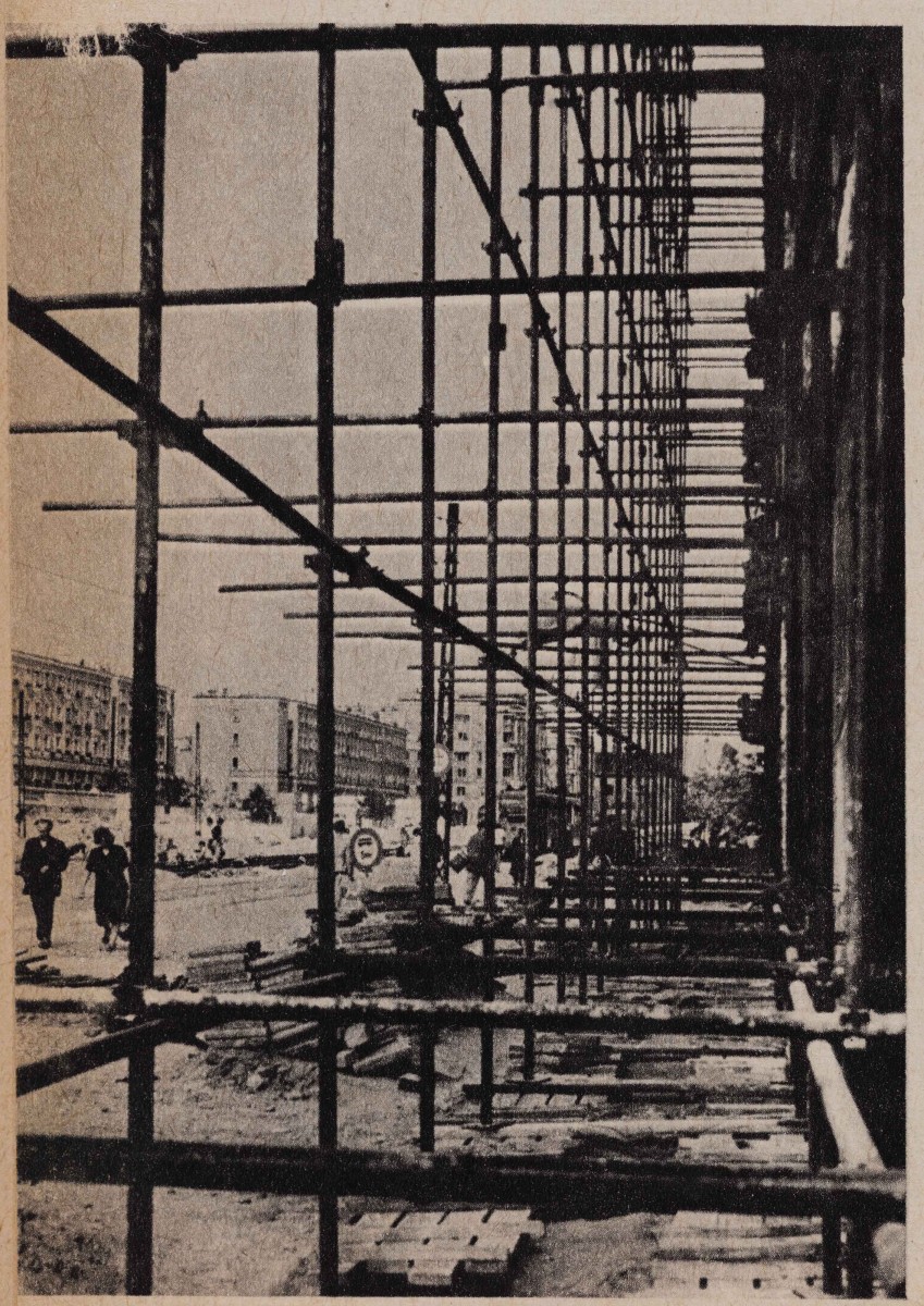 Tynkowanie budynków przy 