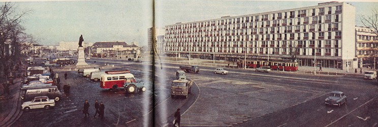 Widok na plac Bankowy,