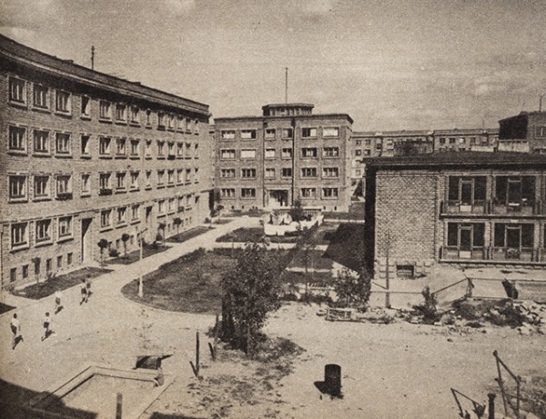 <strong>Dzielna 5a</strong>, 1952