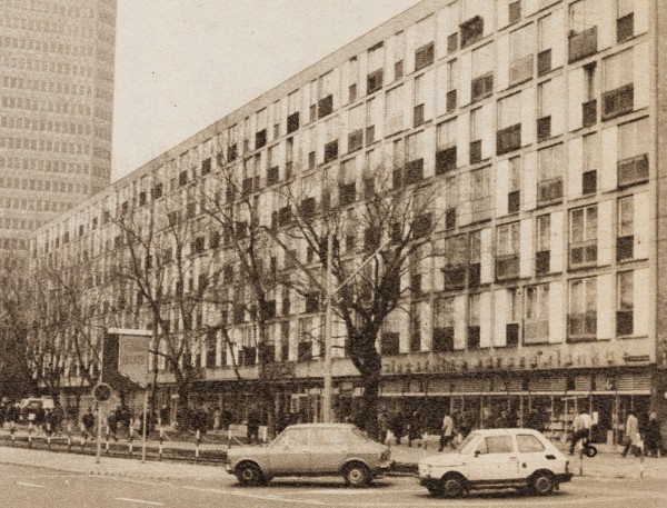 <strong>plac Bankowy</strong>, 1987