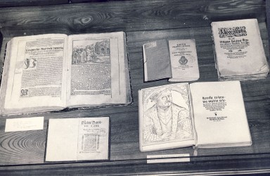 Wnętrze budynku parafii