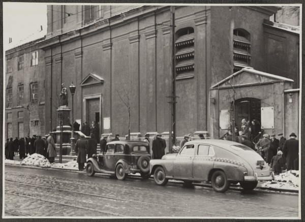 <strong>Al. Solidarności 80</strong>, 1952