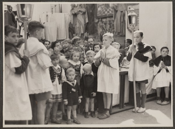<strong>Al. Solidarności 80</strong>, 1952