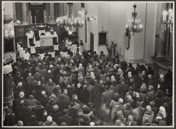 <strong>Al. Solidarności 80</strong>, 1952