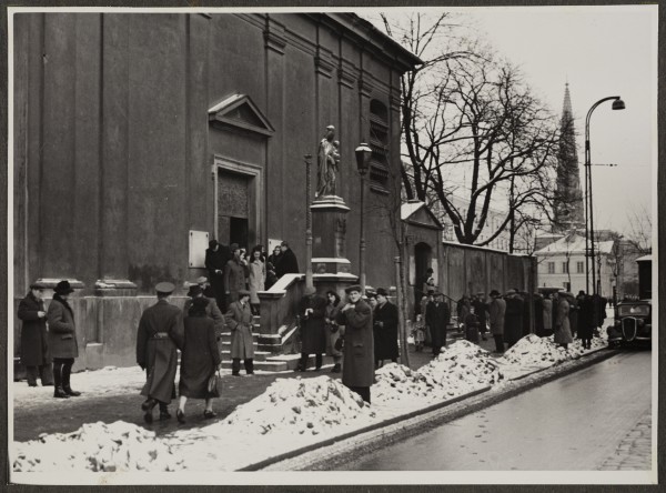 <strong>Al. Solidarności 80</strong>, 1952