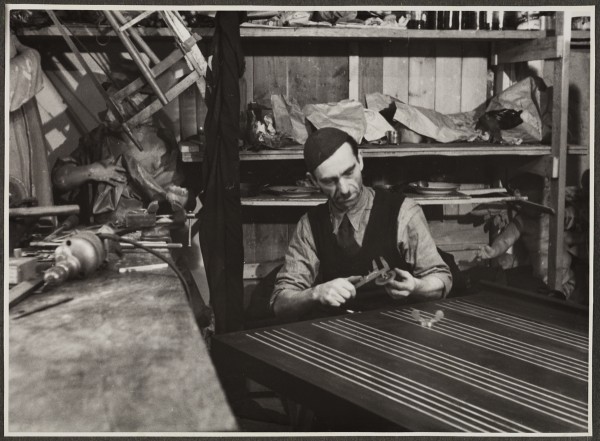 <strong>Al. Solidarności 80</strong>, 1952