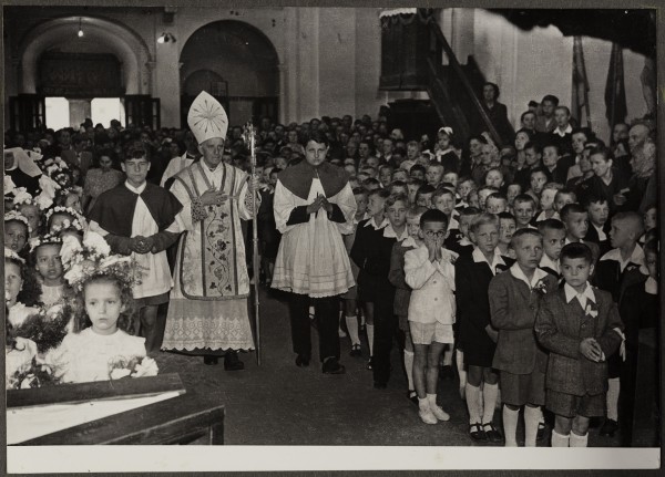 <strong>Al. Solidarności 80</strong>, 1952