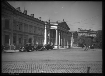 Pałac Badenich przy placu