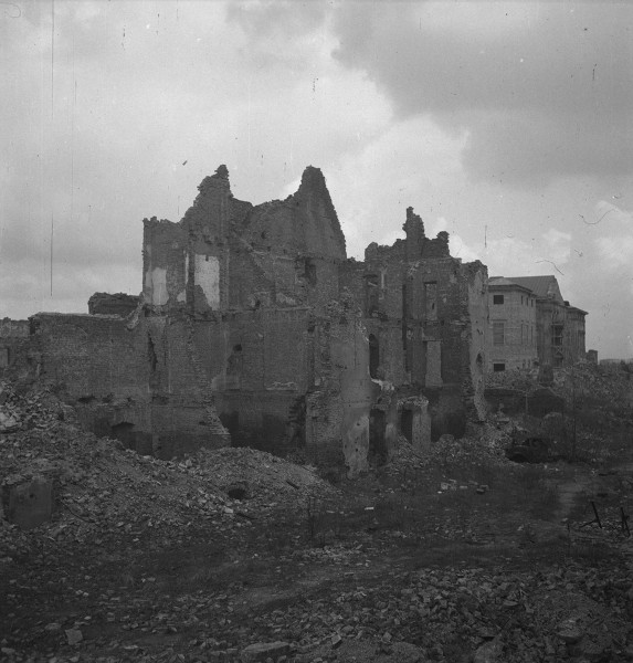 <strong>Plac Krasińskich</strong>, 1944