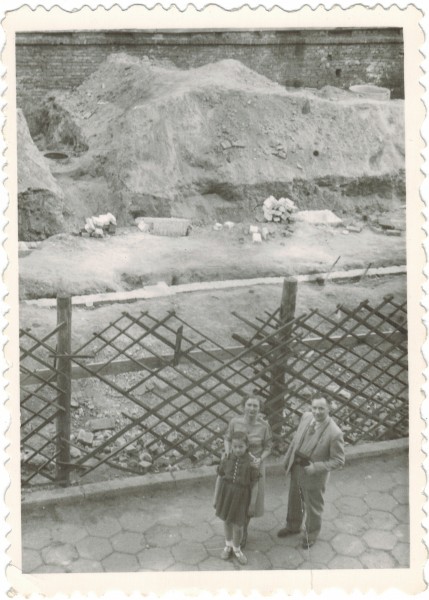 <strong>Dzielna 15</strong>, 1953