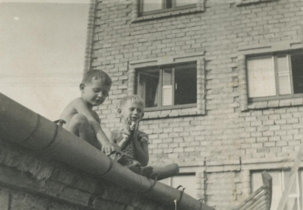<strong>Nowolipie 23</strong>, 1952