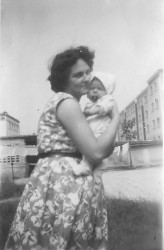 Kobieta w kwiecistej,
